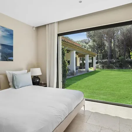Villa Readhostprofile! Luxury 6-bedroom Near Monaco Beausoleil
