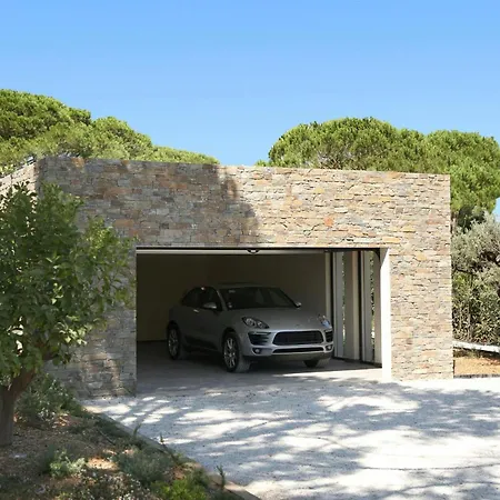 Readhostprofile! Luxury 6-bedroom Near Monaco