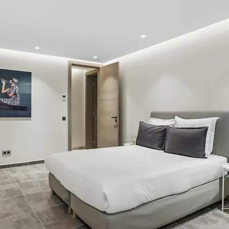 Readhostprofile! Luxury 6-bedroom Near Monaco *