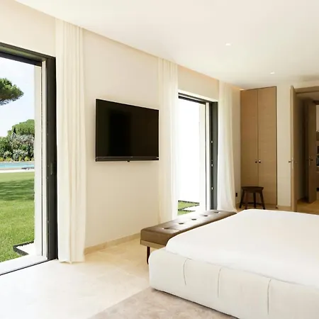 Readhostprofile! Luxury 6-bedroom Near Monaco *